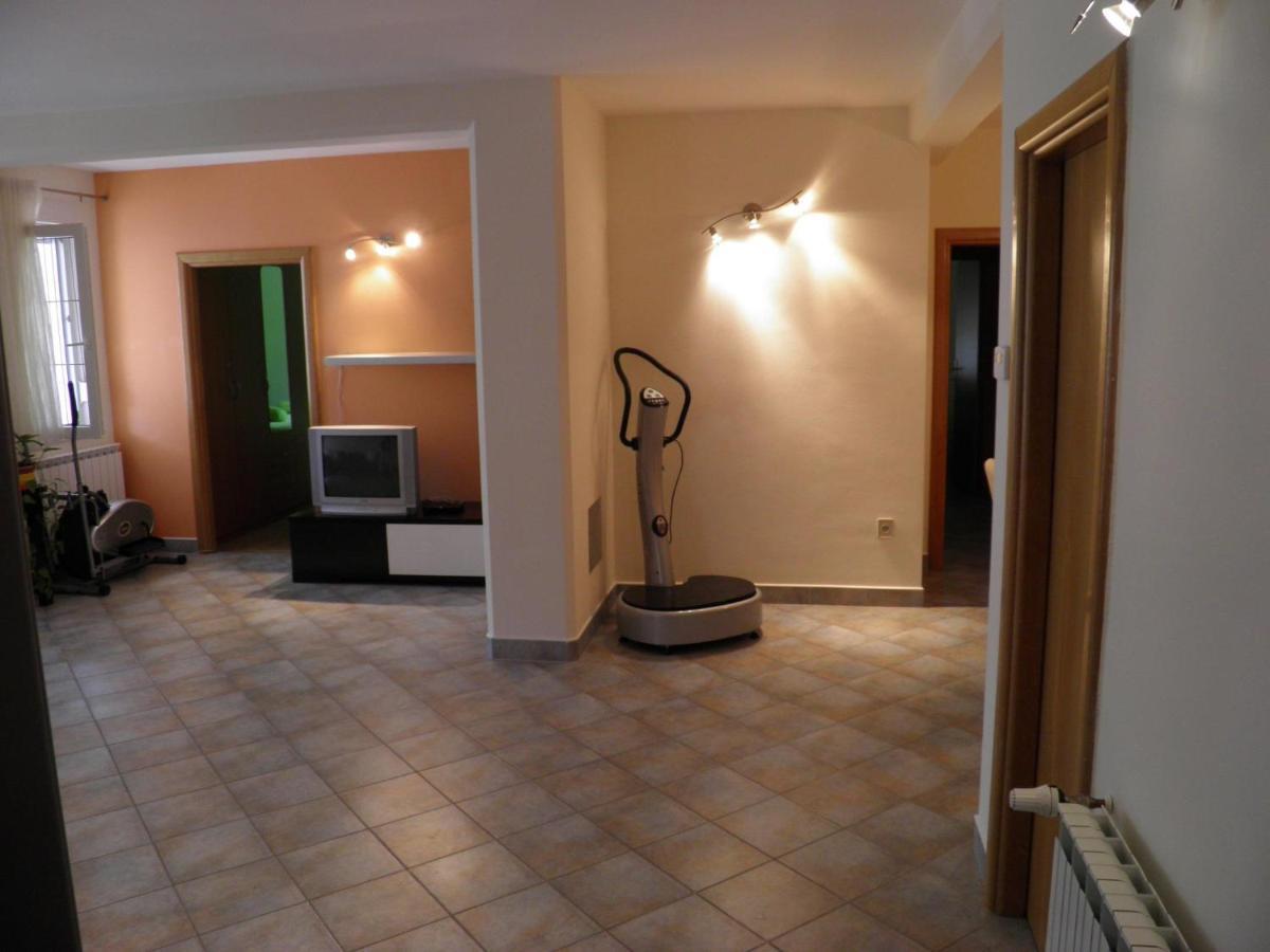 Apartment Mladinic Brac Pucisca Eksteriør bilde